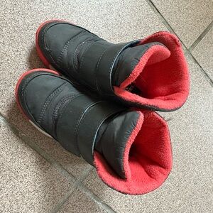 SOEL snow boots